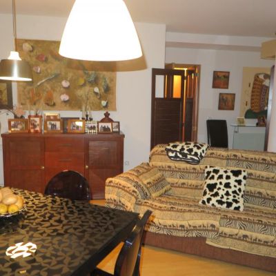 Apartamento con plaza de garaje y trastero Apartamento con plaza de garaje y trastero